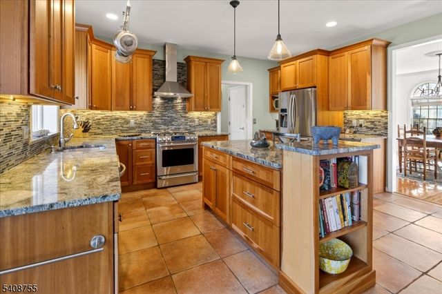 212 Monroe Ave, Montgomery Twp., NJ 08502