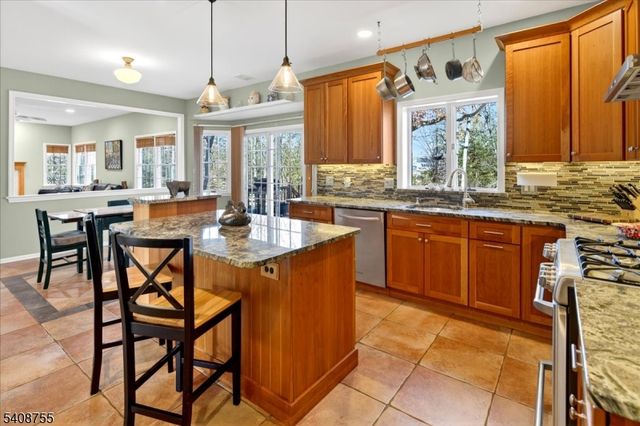 212 Monroe Ave, Montgomery Twp., NJ 08502