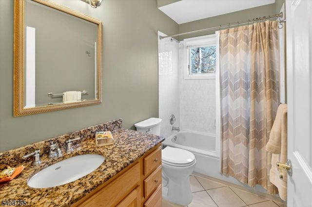 212 Monroe Ave, Montgomery Twp., NJ 08502