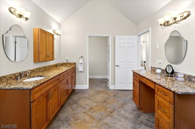 212 Monroe Ave, Montgomery Twp., NJ 08502