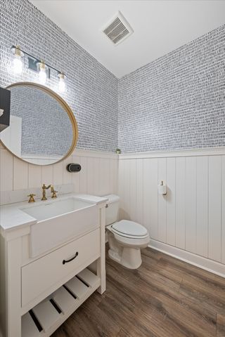 14 Bristol Ct, Lebanon, TN 37090