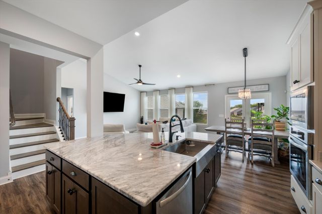 14 Bristol Ct, Lebanon, TN 37090