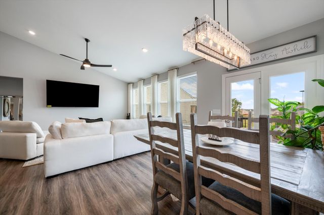 14 Bristol Ct, Lebanon, TN 37090