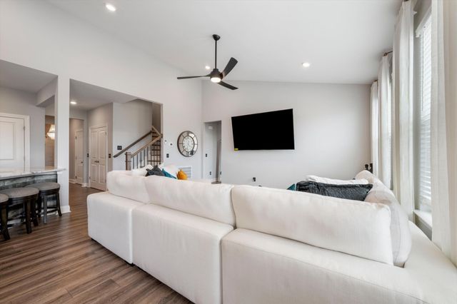 14 Bristol Ct, Lebanon, TN 37090