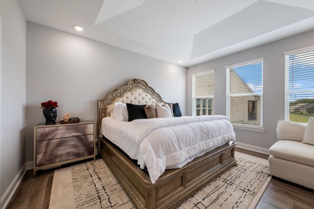 14 Bristol Ct, Lebanon, TN 37090