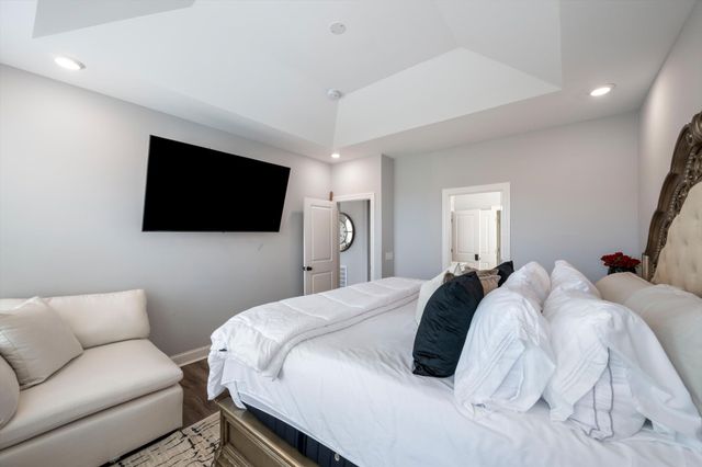 14 Bristol Ct, Lebanon, TN 37090