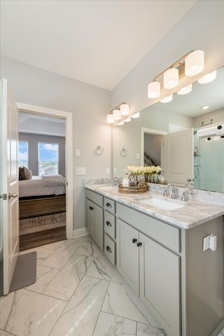 14 Bristol Ct, Lebanon, TN 37090