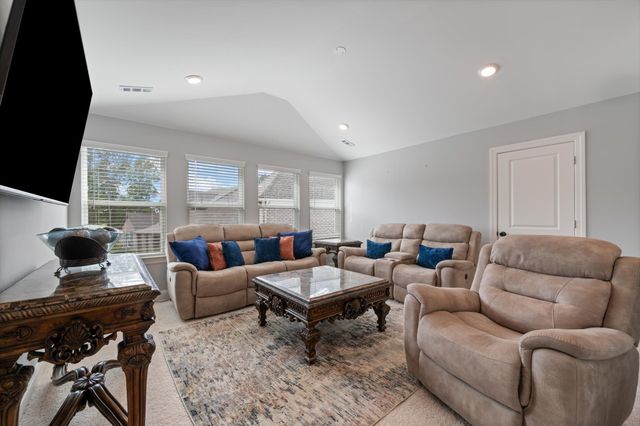 14 Bristol Ct, Lebanon, TN 37090