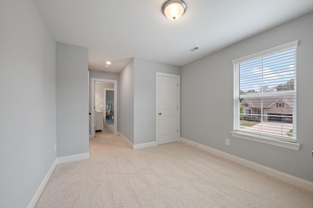 14 Bristol Ct, Lebanon, TN 37090