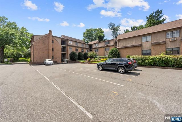 88 Boulevard 304, Passaic, NJ 07055