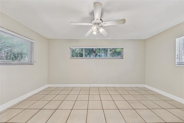 606 SW 16th St Rear Cottage, Fort Lauderdale, FL 33315