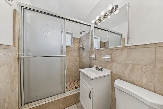 606 SW 16th St Rear Cottage, Fort Lauderdale, FL 33315