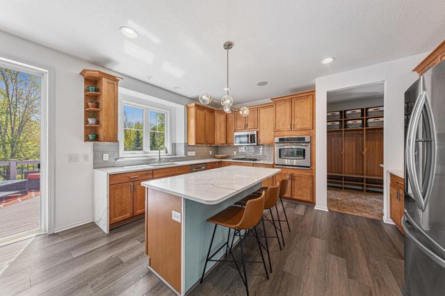 6788 Fountain Lane N, Maple Grove, MN 55311