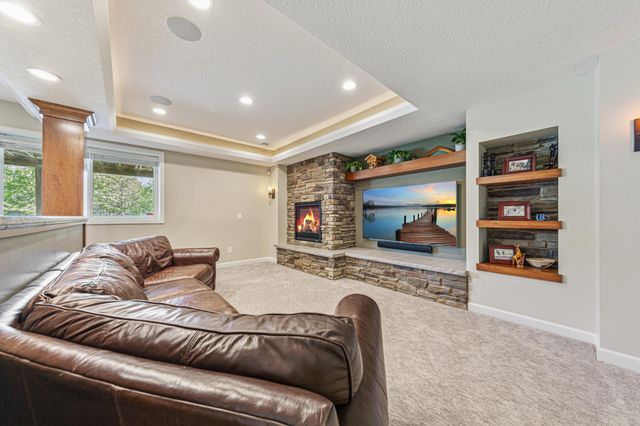 6788 Fountain Lane N, Maple Grove, MN 55311