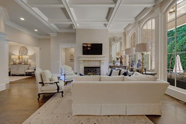 110 Windsor Cove, Atlanta, GA 30328