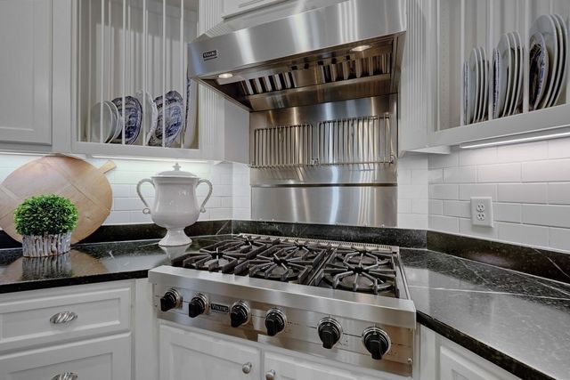 110 Windsor Cove, Atlanta, GA 30328