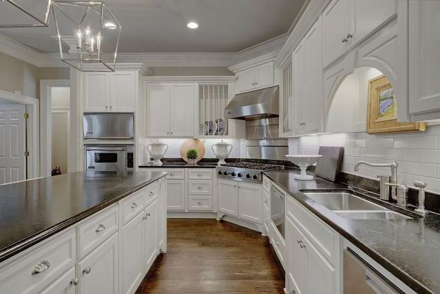 110 Windsor Cove, Atlanta, GA 30328