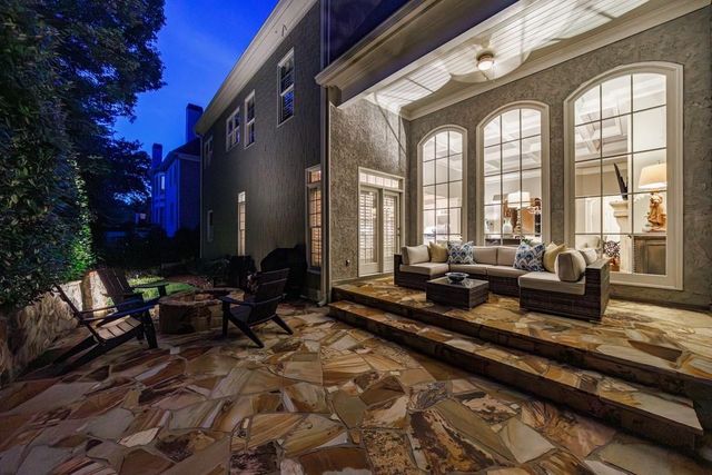 110 Windsor Cove, Atlanta, GA 30328