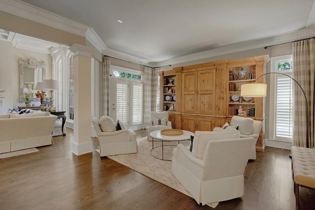 110 Windsor Cove, Atlanta, GA 30328