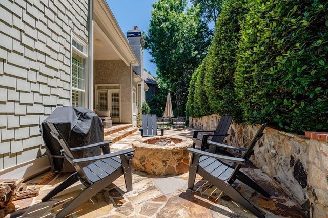 110 Windsor Cove, Atlanta, GA 30328