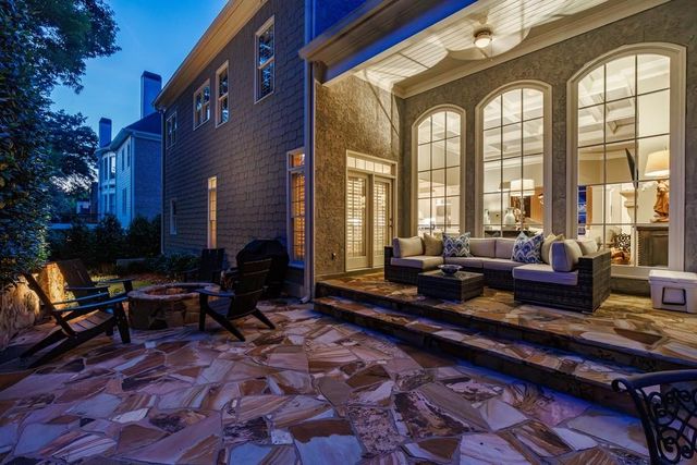 110 Windsor Cove, Atlanta, GA 30328