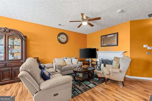 182 Oak Green Drive, Lawrenceville, GA 30044