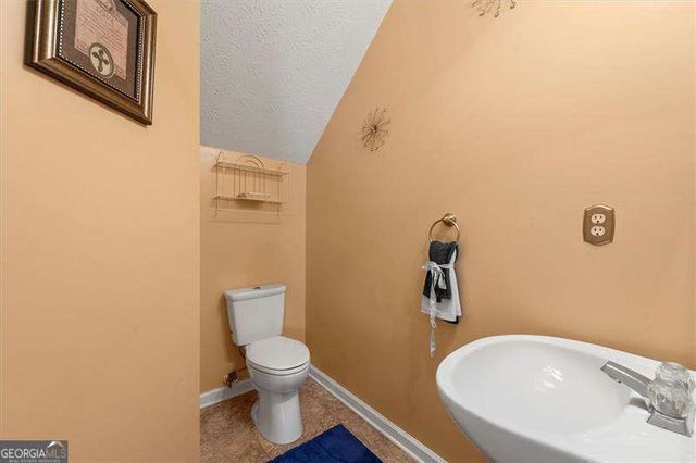 182 Oak Green Drive, Lawrenceville, GA 30044