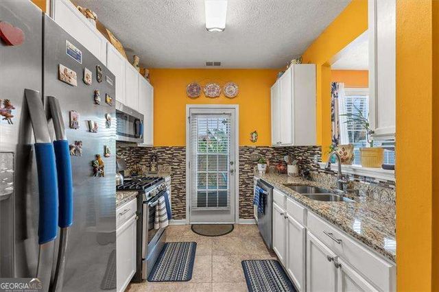 182 Oak Green Drive, Lawrenceville, GA 30044