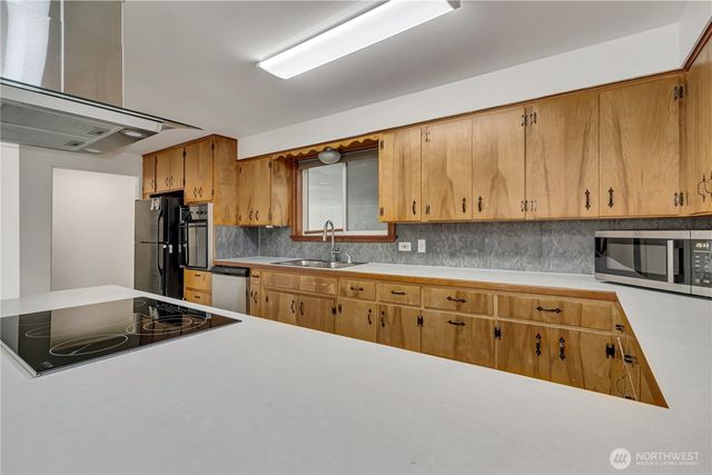 206 Silver Lane SE, Orting, WA 98360