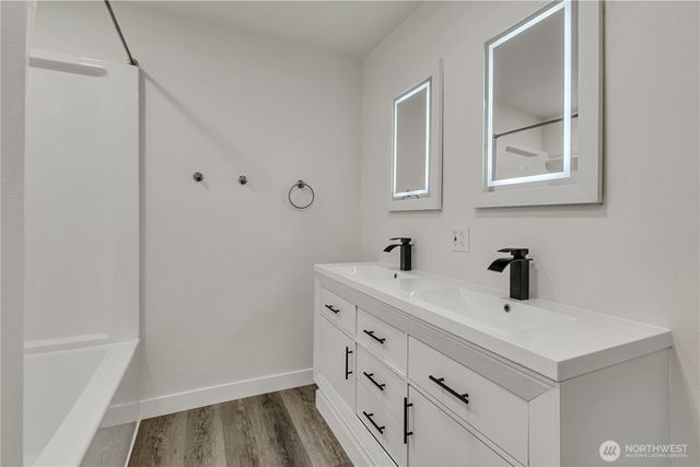 206 Silver Lane SE, Orting, WA 98360