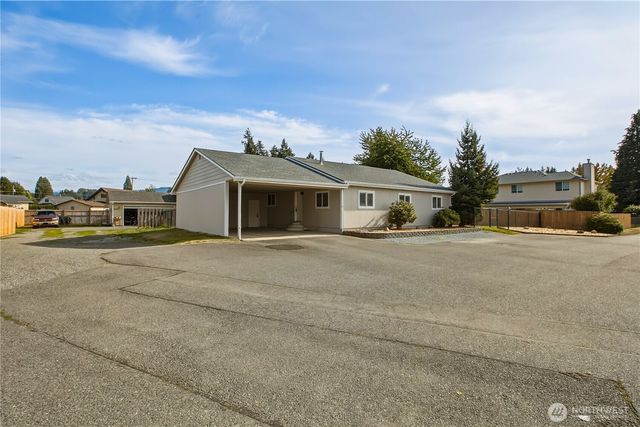 206 Silver Lane SE, Orting, WA 98360