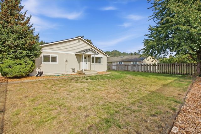 206 Silver Lane SE, Orting, WA 98360