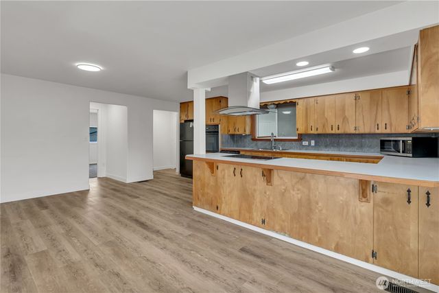 206 Silver Lane SE, Orting, WA 98360