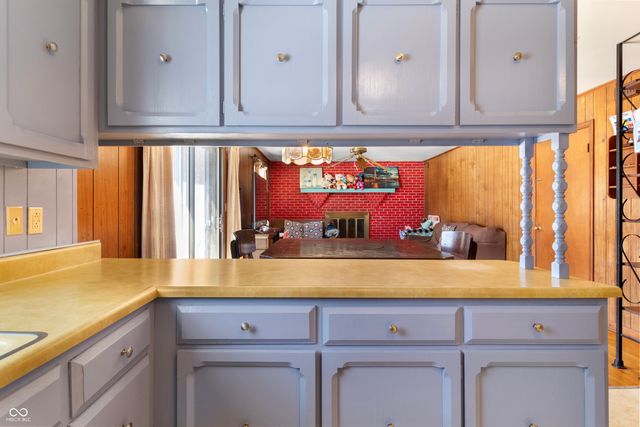 825 Reda Road, Indianapolis, IN 46227