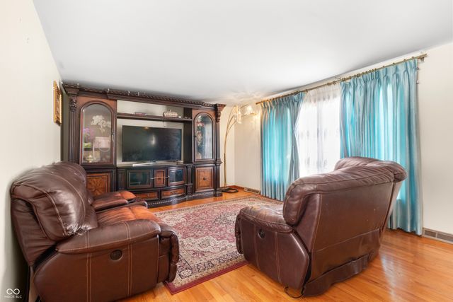 825 Reda Road, Indianapolis, IN 46227