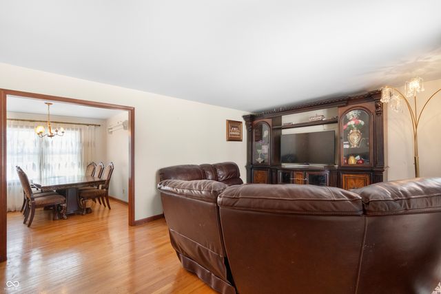 825 Reda Road, Indianapolis, IN 46227