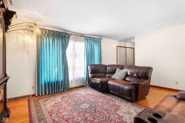 825 Reda Road, Indianapolis, IN 46227