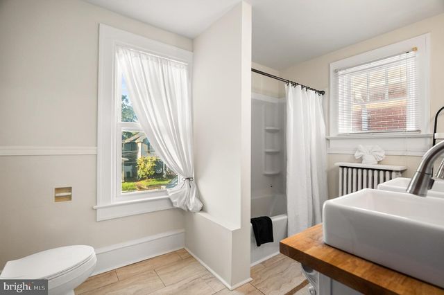 322 E PICCADILLY, Winchester, VA 22601
