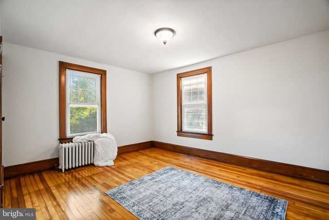 322 E PICCADILLY, Winchester, VA 22601