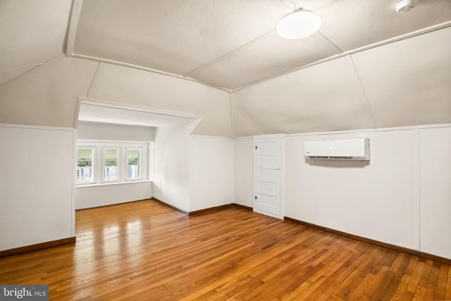 322 E PICCADILLY, Winchester, VA 22601