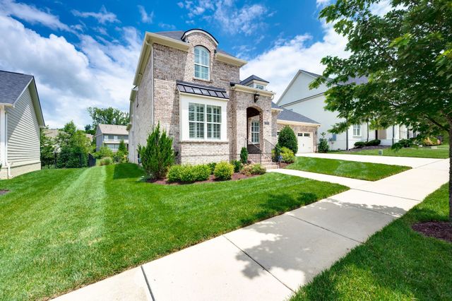 5019 Farmhouse Dr, Franklin, TN 37067