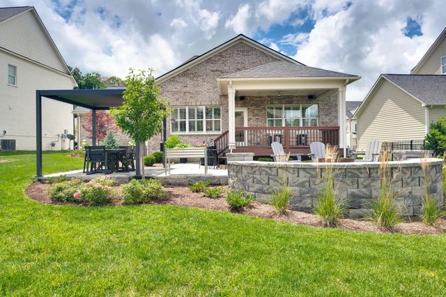 5019 Farmhouse Dr, Franklin, TN 37067
