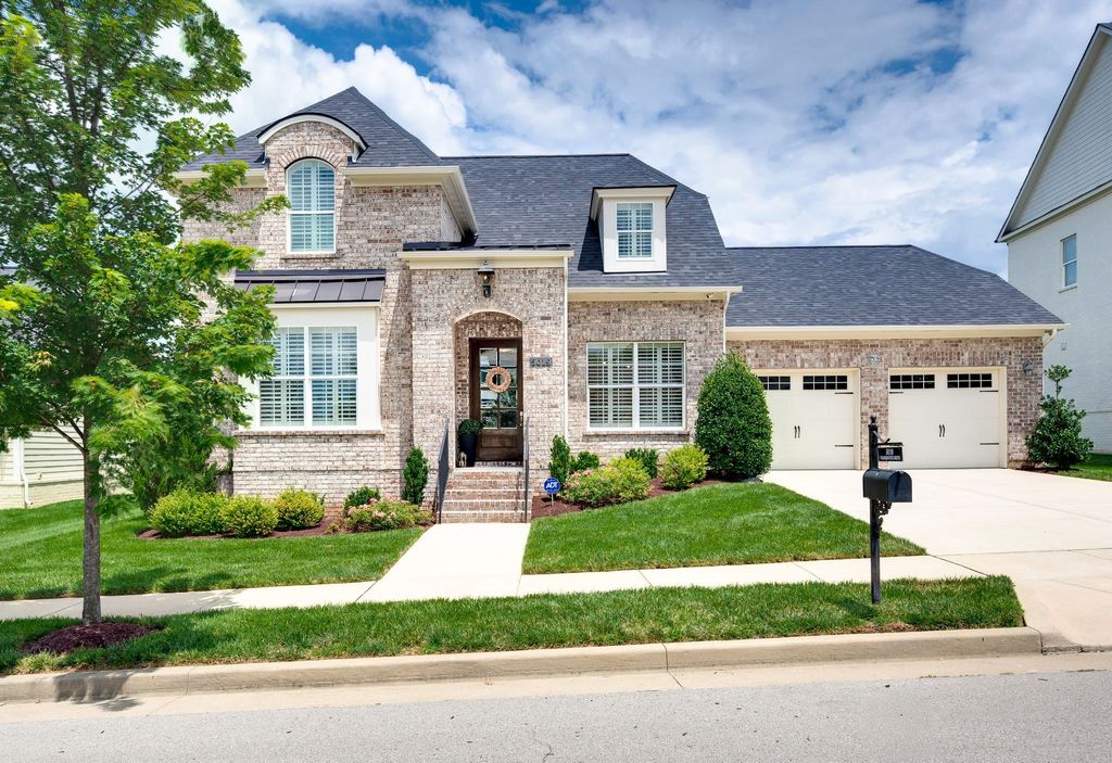 5019 Farmhouse Dr, Franklin, TN 37067