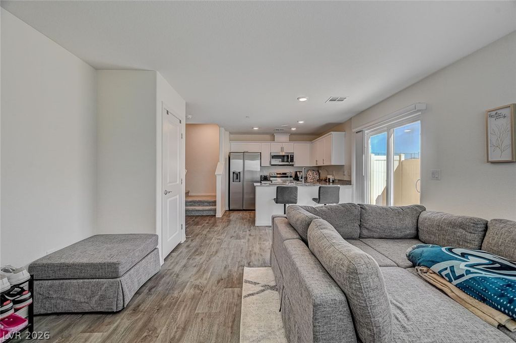 2774 Champagne Gold Avenue, North Las Vegas, NV 89086 — photo 4