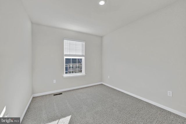 12 MERION AVE, Rosedale, MD 21237