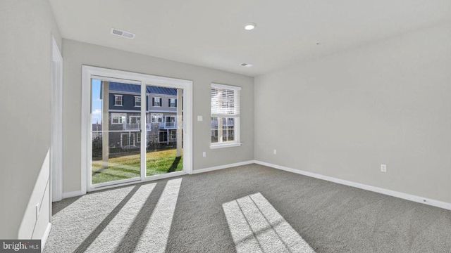 12 MERION AVE, Rosedale, MD 21237