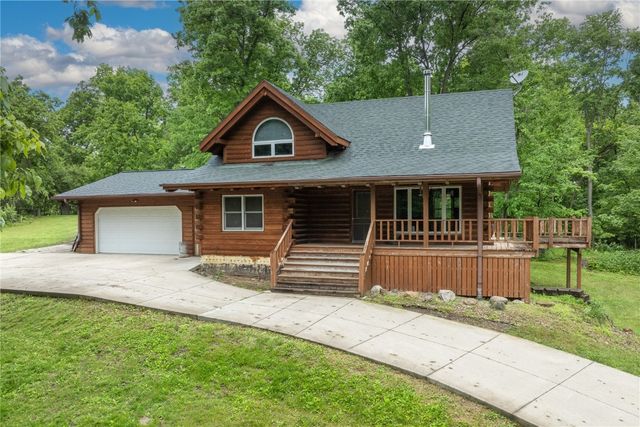 6059 28 Avenue Drive, Vinton, IA 52349