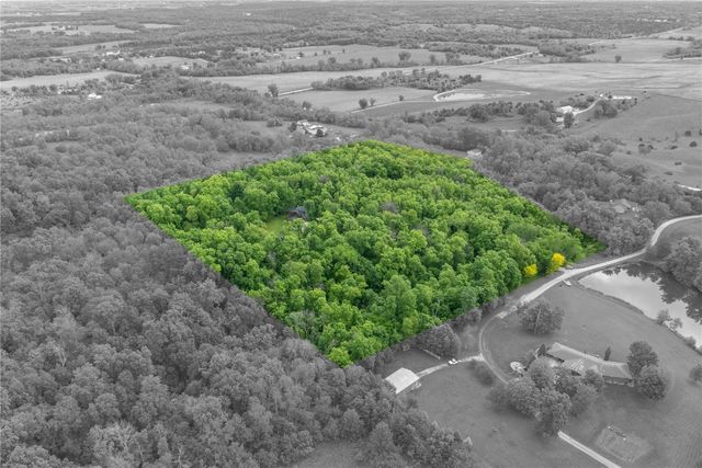 6059 28 Avenue Drive, Vinton, IA 52349