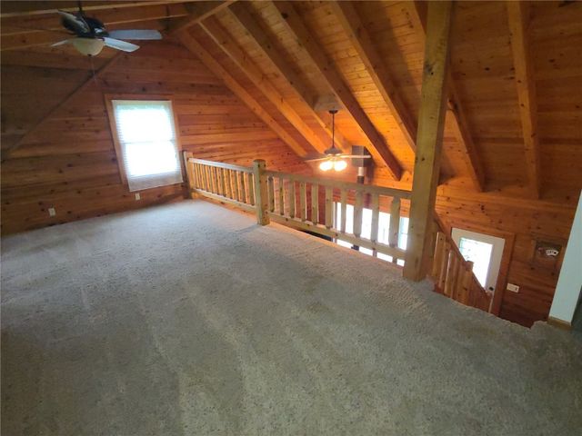 6059 28 Avenue Drive, Vinton, IA 52349