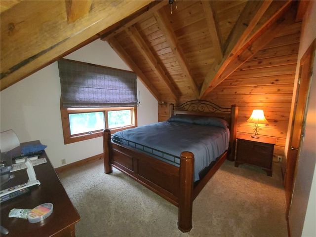 6059 28 Avenue Drive, Vinton, IA 52349